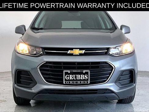 Used 2020 Chevrolet Trax LS w/ Tint and Cruise Package FWD image 4