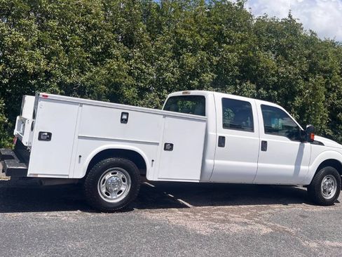 Used 2016 Ford F250 XL w/ Power Equipment Group RWD image 7