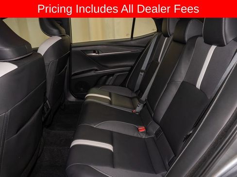 Used 2025 Toyota Camry SE w/ Convenience Package FWD image 8
