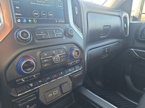 Used 2022 Chevrolet Silverado 2500 LT w/ Z71 Sport Edition image 32