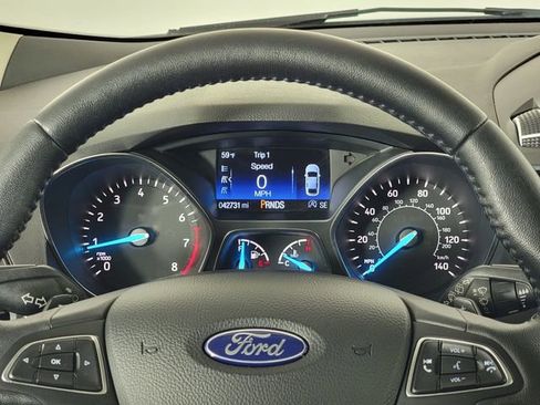 Used 2017 Ford Escape Titanium AWD/4WD image 29