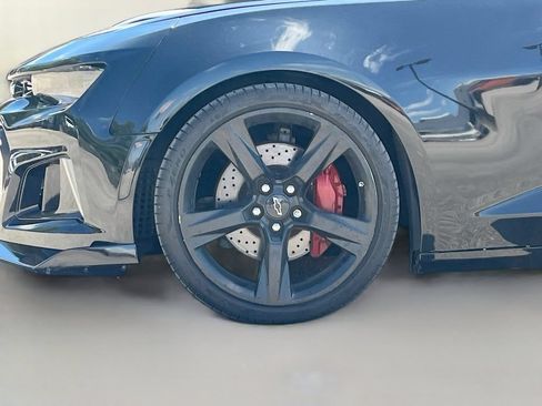 Used 2020 Chevrolet Camaro SS RWD image 30