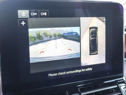 Used 2019 Lincoln Navigator L Reserve AWD/4WD image 27