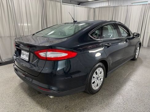 Used 2014 Ford Fusion S FWD image 4