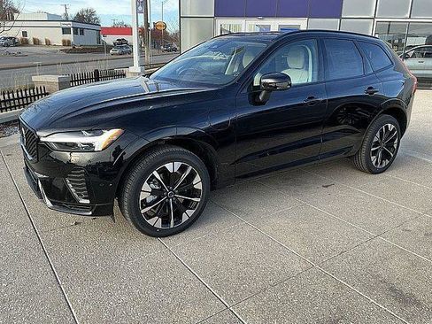 New 2026 Volvo XC60 T8 Ultra w/ Climate Package AWD/4WD image 11