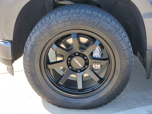 Used 2021 Chevrolet Silverado 1500 RST image 16