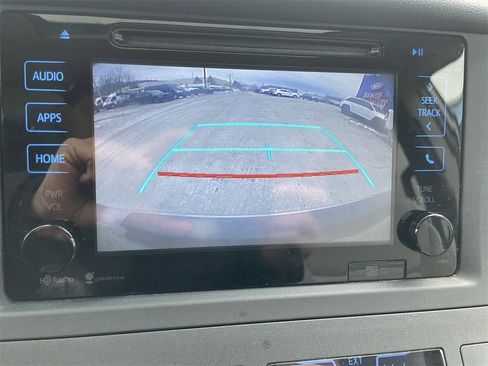 Used 2015 Toyota Sienna XLE image 20