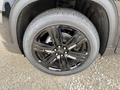 New 2026 GMC Acadia Elevation w/ Black Edition FWD image 9