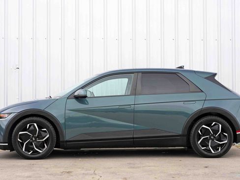 Used 2022 Hyundai Ioniq 5 SE w/ Cargo Package image 9