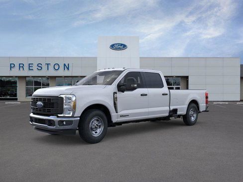 New 2025 Ford F250 XL w/ 360-Degree Camera Package image 3