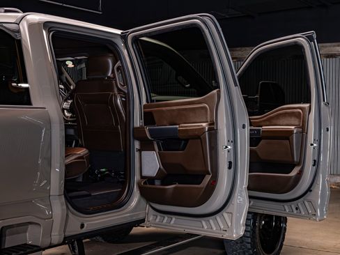 Used 2026 Ford F250 King Ranch w/ Chrome Package image 29