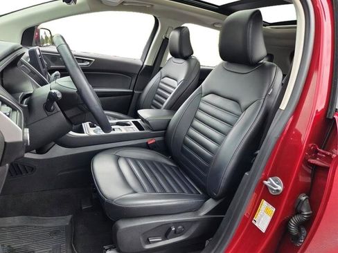 Used 2022 Ford Edge SEL w/ Convenience Package AWD/4WD image 7