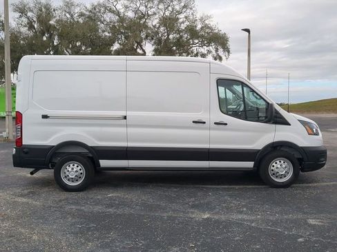 New 2026 Ford Transit 250 148 Medium Roof w/ Load Area Protection Package image 4