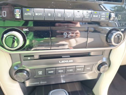 Used 2022 Lexus GX 460 Premium w/ Premium Package AWD/4WD image 25