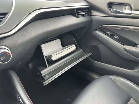 Used 2023 Nissan Altima 2.5 SR image 17