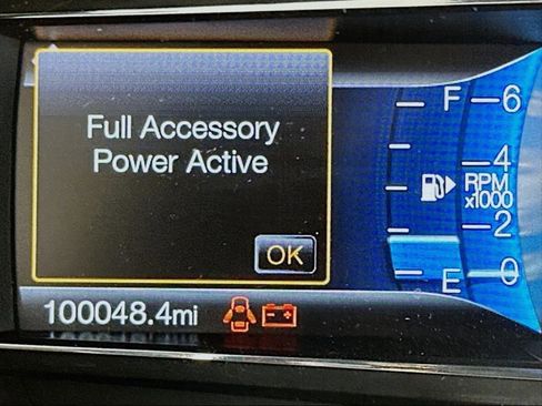 Used 2017 Ford Explorer XLT w/ Equipment Group 202A FWD image 19
