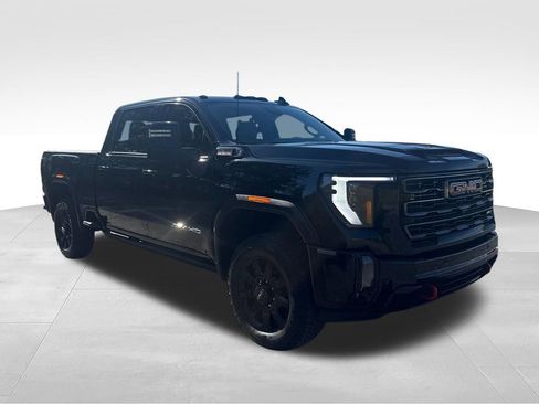 Used 2024 GMC Sierra 2500 AT4 w/ AT4 Premium Plus Package AWD/4WD image 18