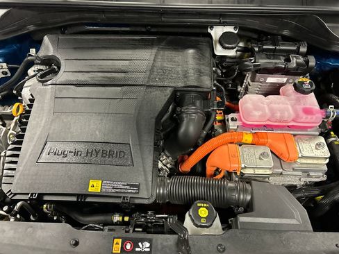 Used 2022 Kia Niro LXS FWD image 23