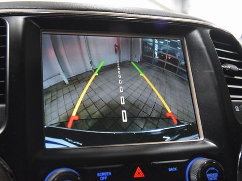 Used 2017 Jeep Grand Cherokee Limited image 52