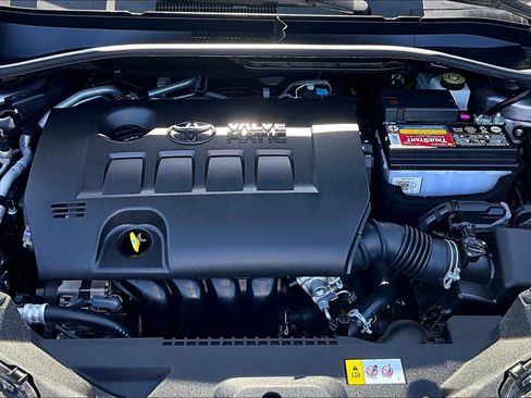 Used 2018 Toyota C-HR XLE FWD image 9