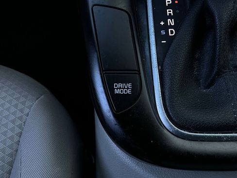 Used 2025 Kia Soul LX w/ LX Technology Package image 21