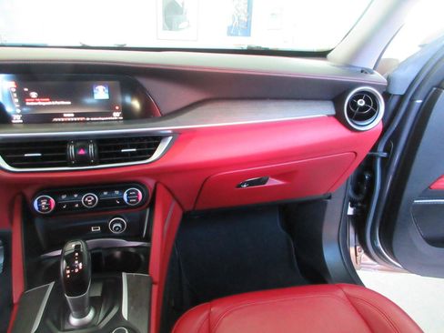 Used 2019 Alfa Romeo Stelvio Ti AWD/4WD image 47