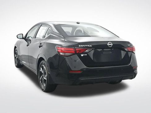 Used 2024 Nissan Sentra SV FWD image 8