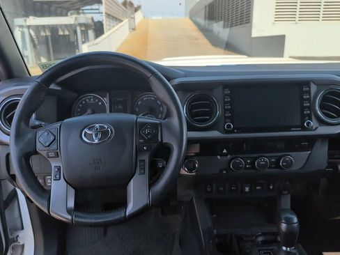 Used 2021 Toyota Tacoma TRD Sport w/ Technology Package RWD image 8
