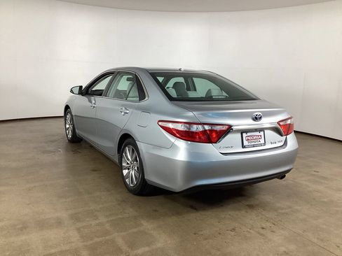 Used 2015 Toyota Camry XLE w/ Moonroof Package FWD image 7