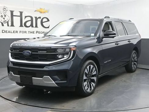 Used 2025 Ford Expedition Max Platinum w/ Driver's Package AWD/4WD image 35
