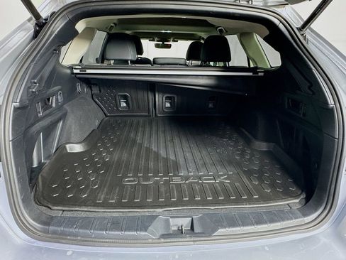 Used 2023 Subaru Outback Onyx Edition AWD/4WD image 31