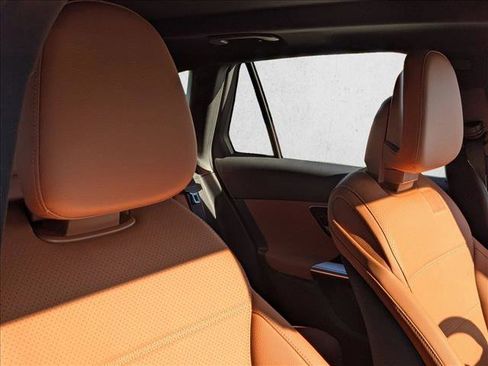 Used 2026 Mercedes-Benz GLC 300 4MATIC image 16