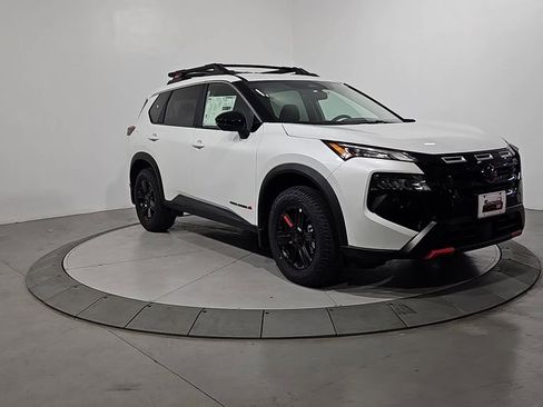 New 2026 Nissan Rogue SV image 7