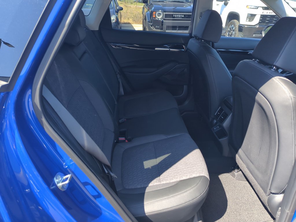 Used 2025 Kia Seltos S FWD image 31