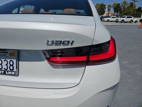 Used 2024 BMW 330i Sedan w/ Convenience Package image 34