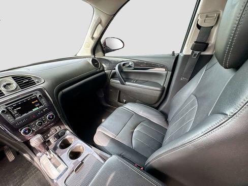 Used 2017 Buick Enclave Leather w/ Enclave Sport Touring Edition image 23