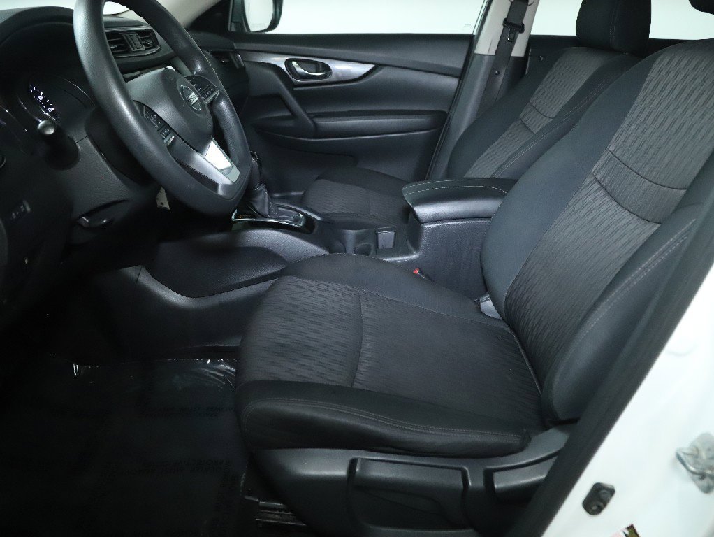 Used 2018 Nissan Rogue S AWD/4WD image 19