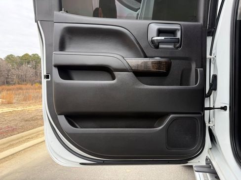 Used 2016 GMC Sierra 2500 Denali w/ Duramax Plus Package image 12