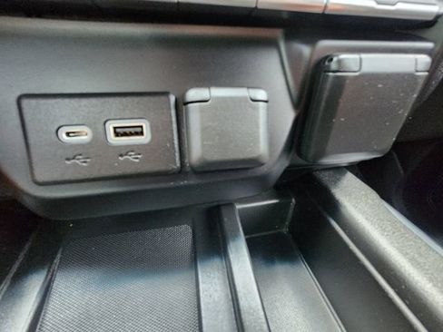 Used 2021 GMC Sierra 1500 AT4 w/ AT4 Premium Package image 28