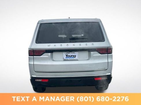 Used 2024 Jeep Wagoneer Series II AWD/4WD image 5
