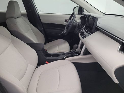 Used 2023 Toyota Corolla Cross L FWD image 21