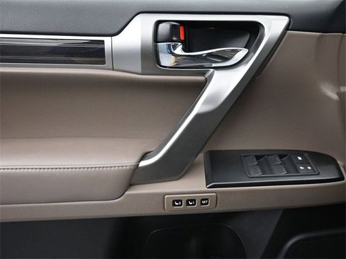 Used 2022 Lexus GX 460 Premium image 23