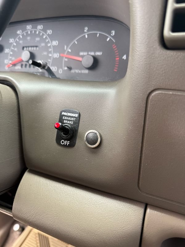Used 2001 Ford F250 Lariat AWD/4WD image 13