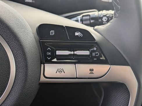 New 2025 Hyundai Elantra SEL FWD image 22