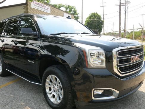 Used 2020 GMC Yukon SLT AWD/4WD image 1