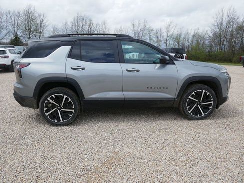 New 2026 Chevrolet Equinox RS w/ Convenience Package III AWD/4WD image 3