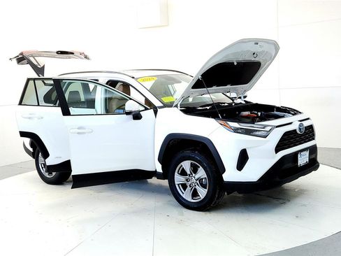Certified 2024 Toyota RAV4 XLE image 12