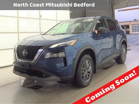 Used 2023 Nissan Rogue S image 1