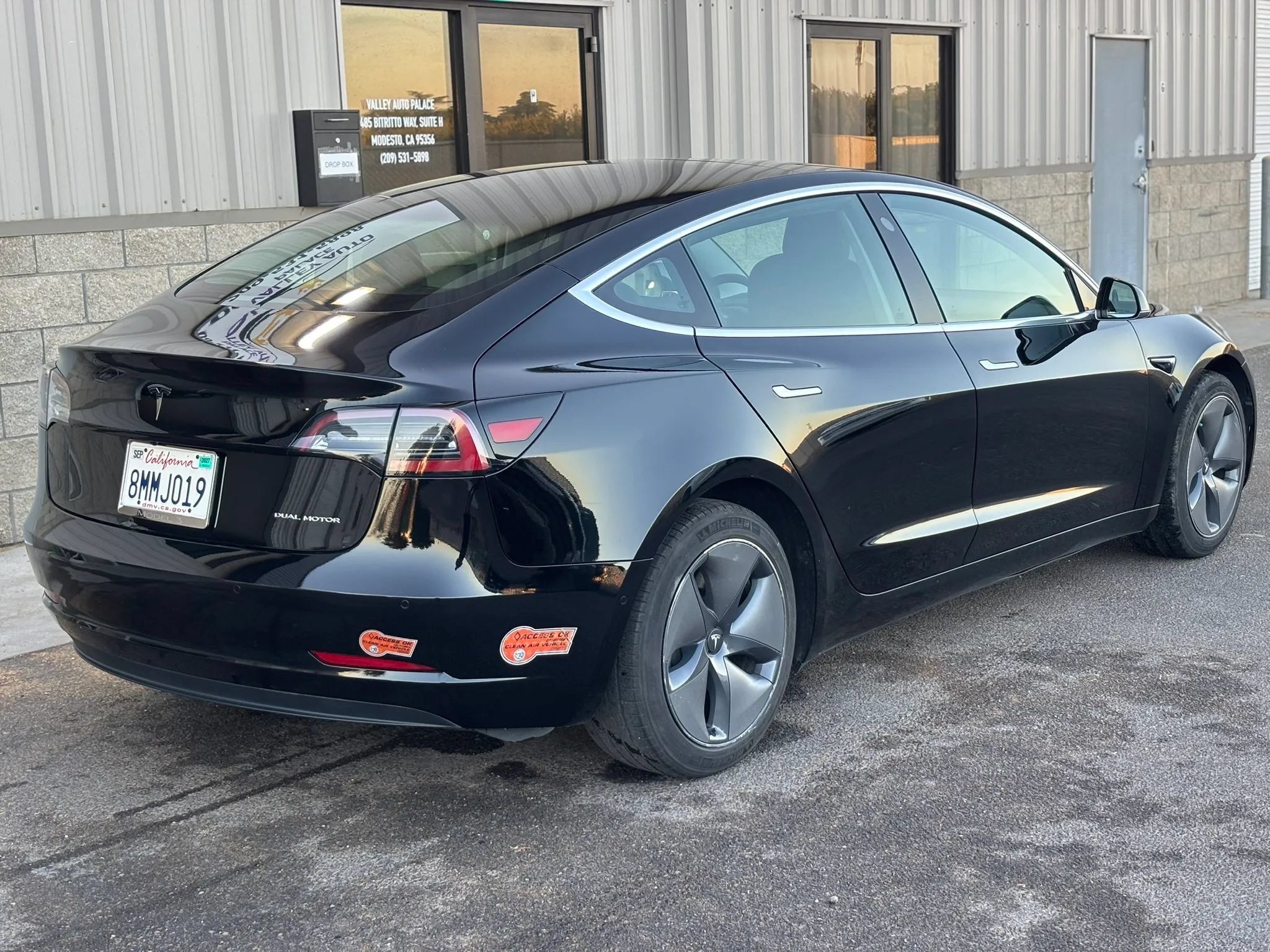 Used 2019 Tesla Model 3 Long Range AWD/4WD image 4