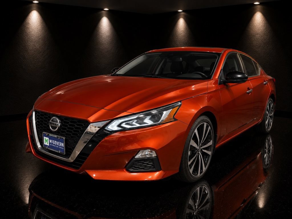 Used 2022 Nissan Altima 2.5 SR FWD image 1